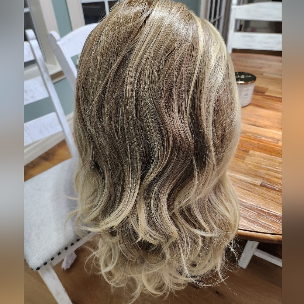 Chelsey Smith Nicole Lux Blonde Blend
